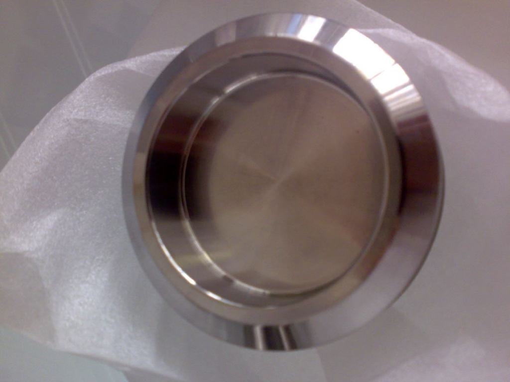 Griff zum Glas schieben